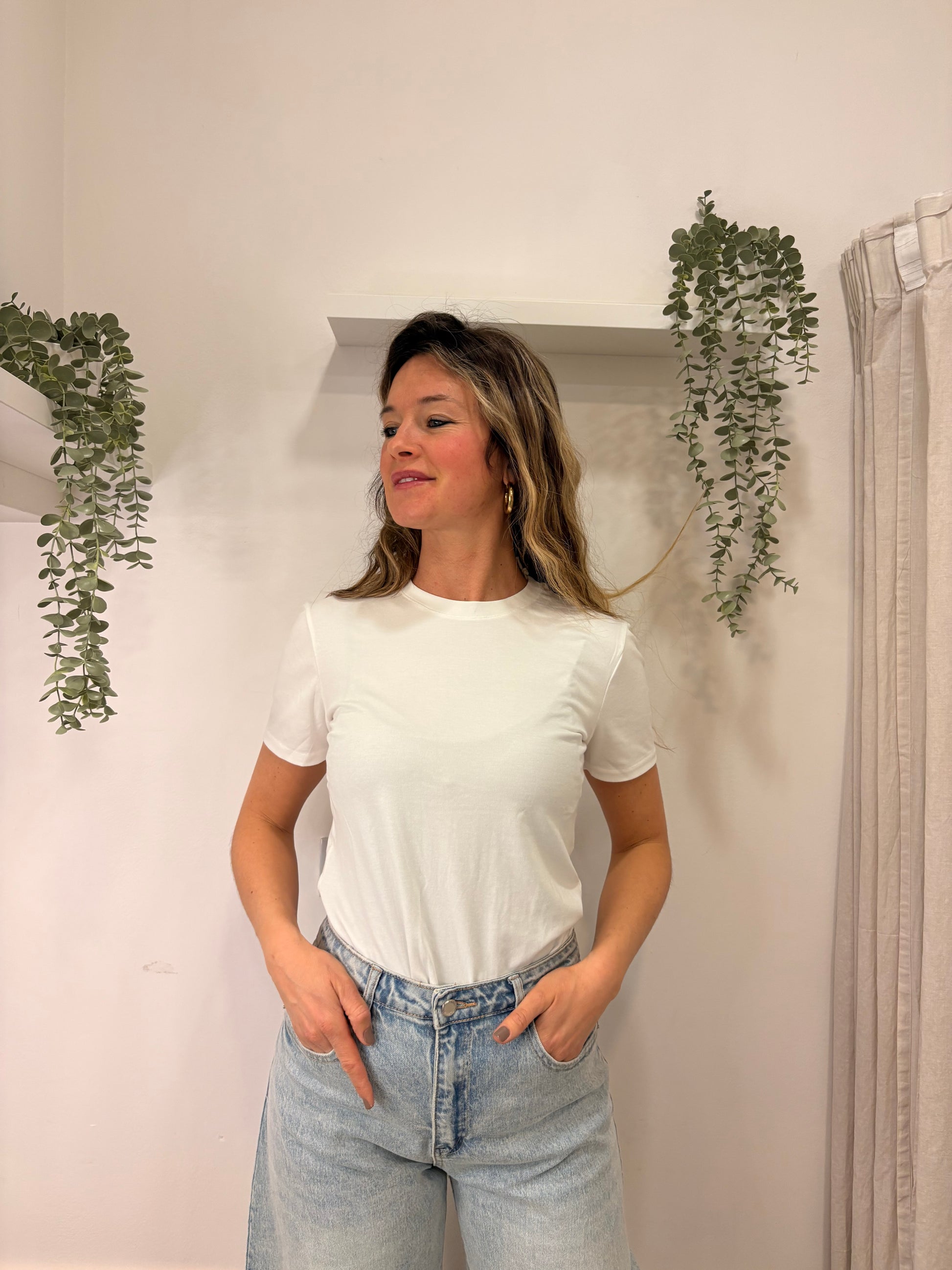 T-SHIRT LUCIA