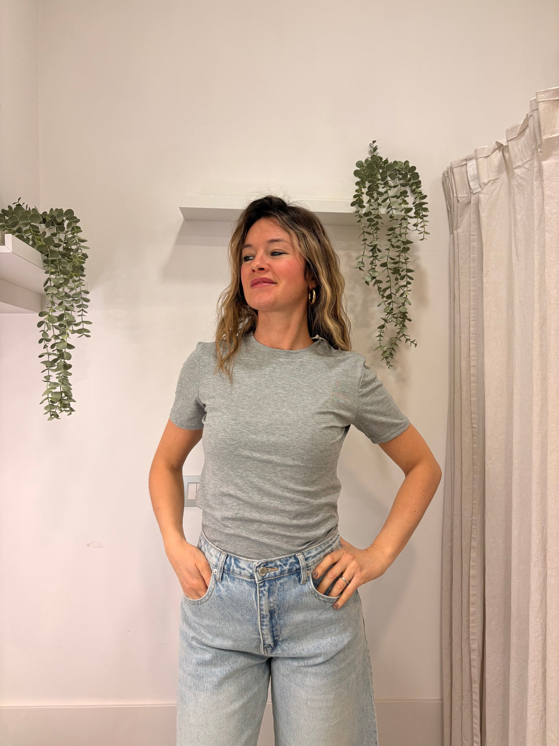 T-SHIRT LUCIA