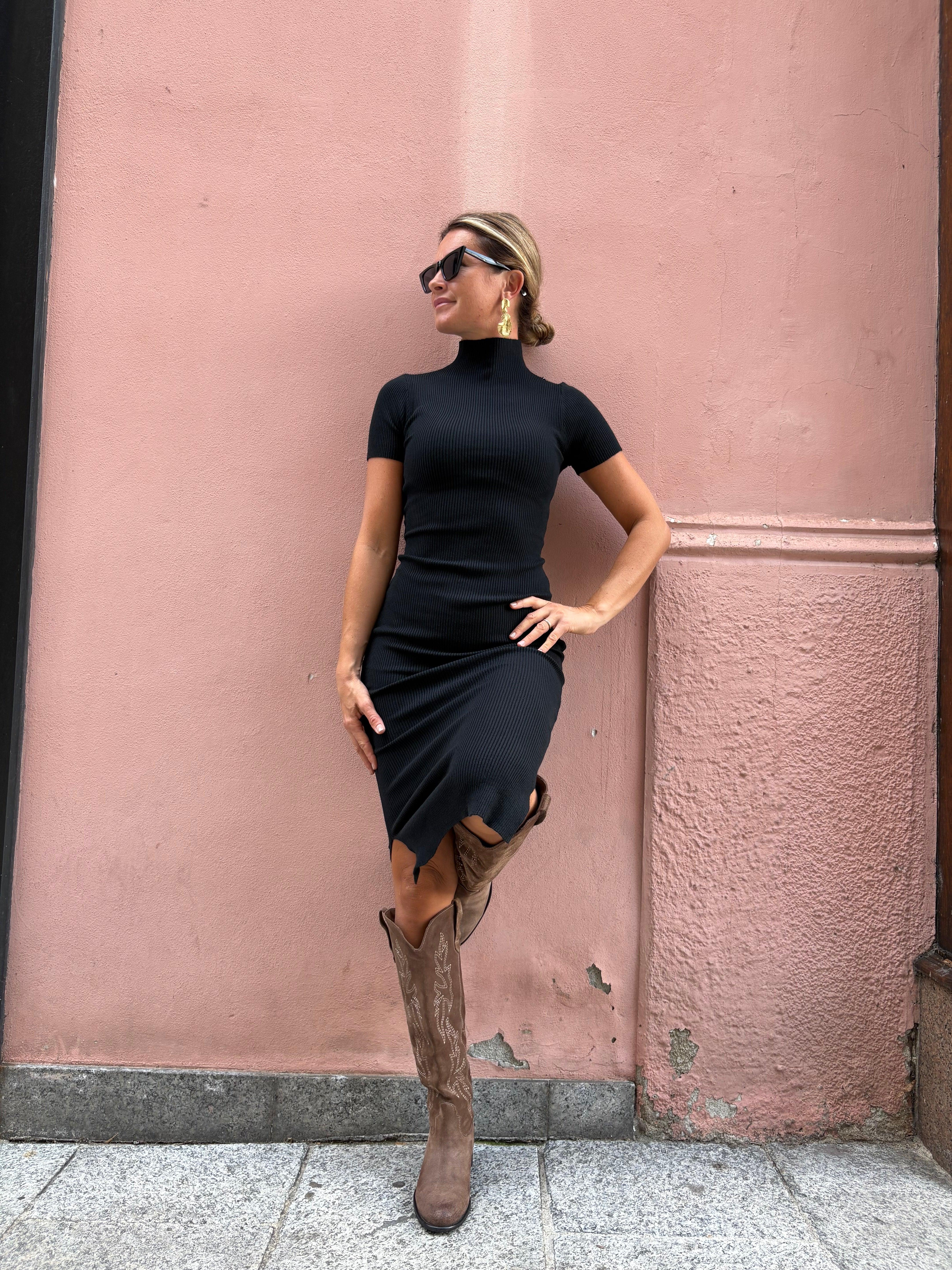 ABITO CARLOTTA