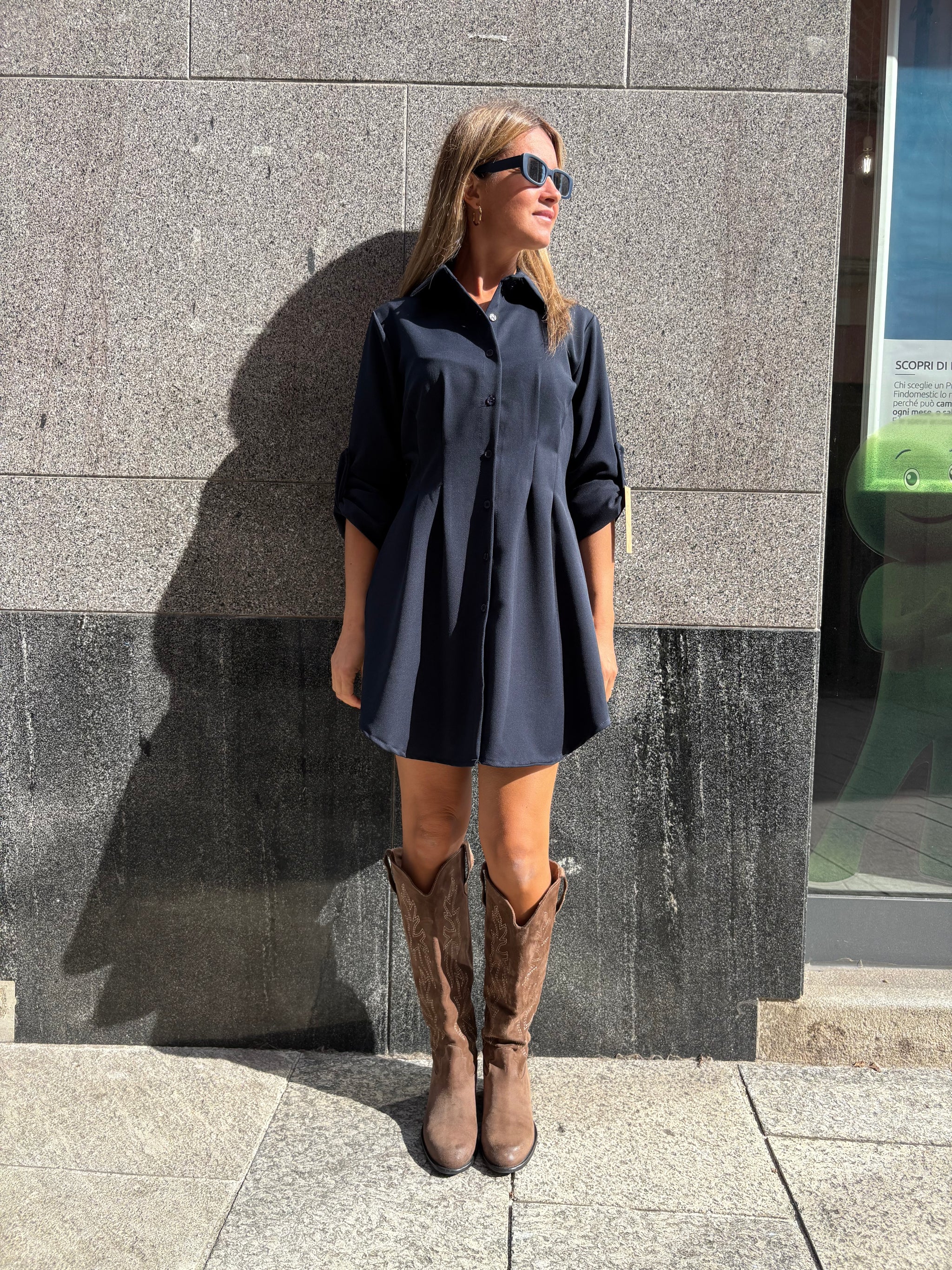 ABITO MELANIA