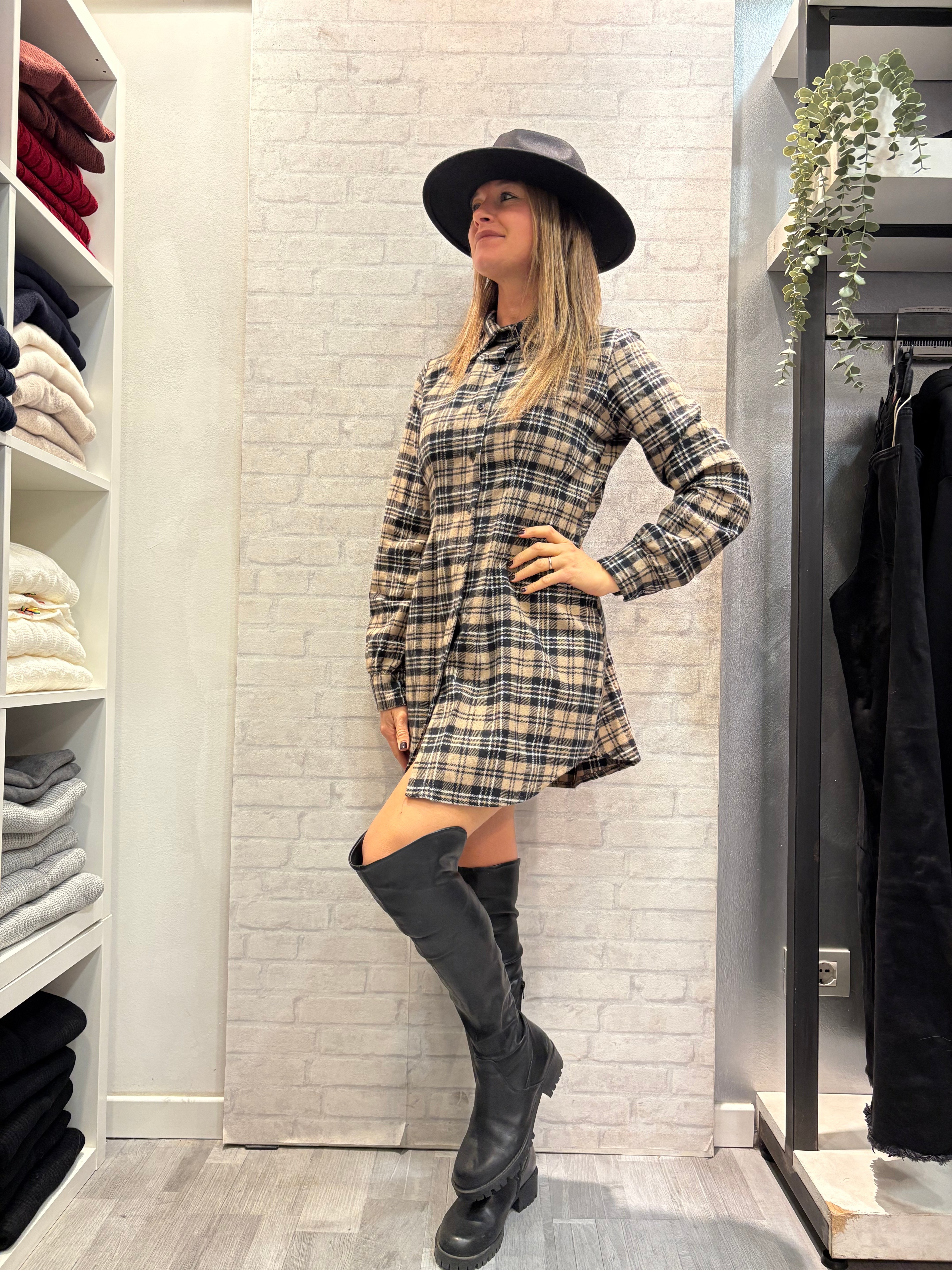 ABITO MELANIA TARTAN