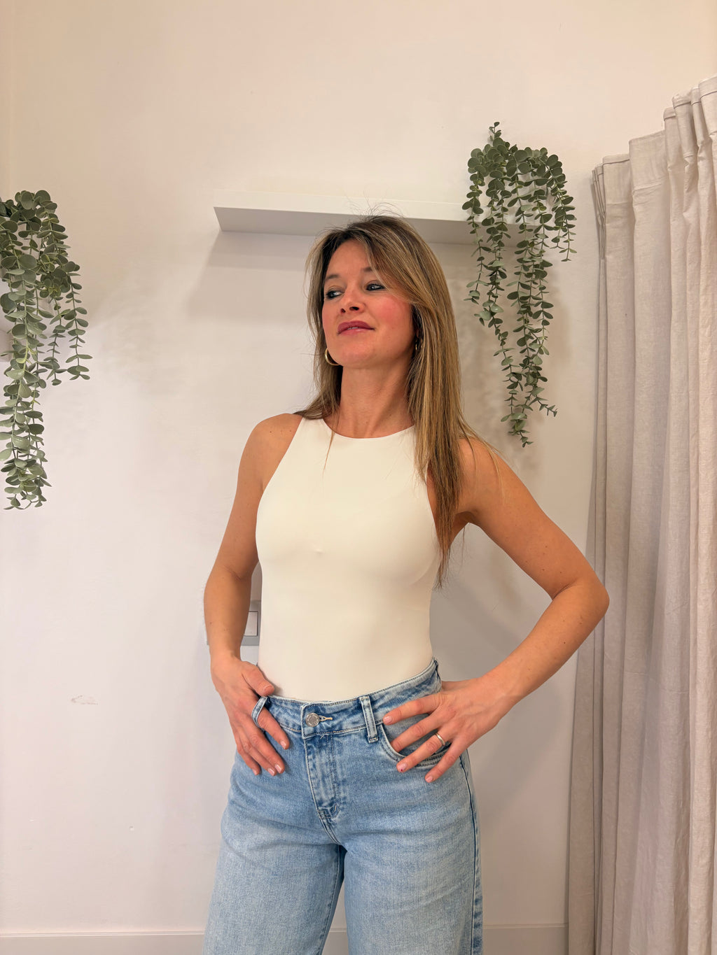 BODY SISSI