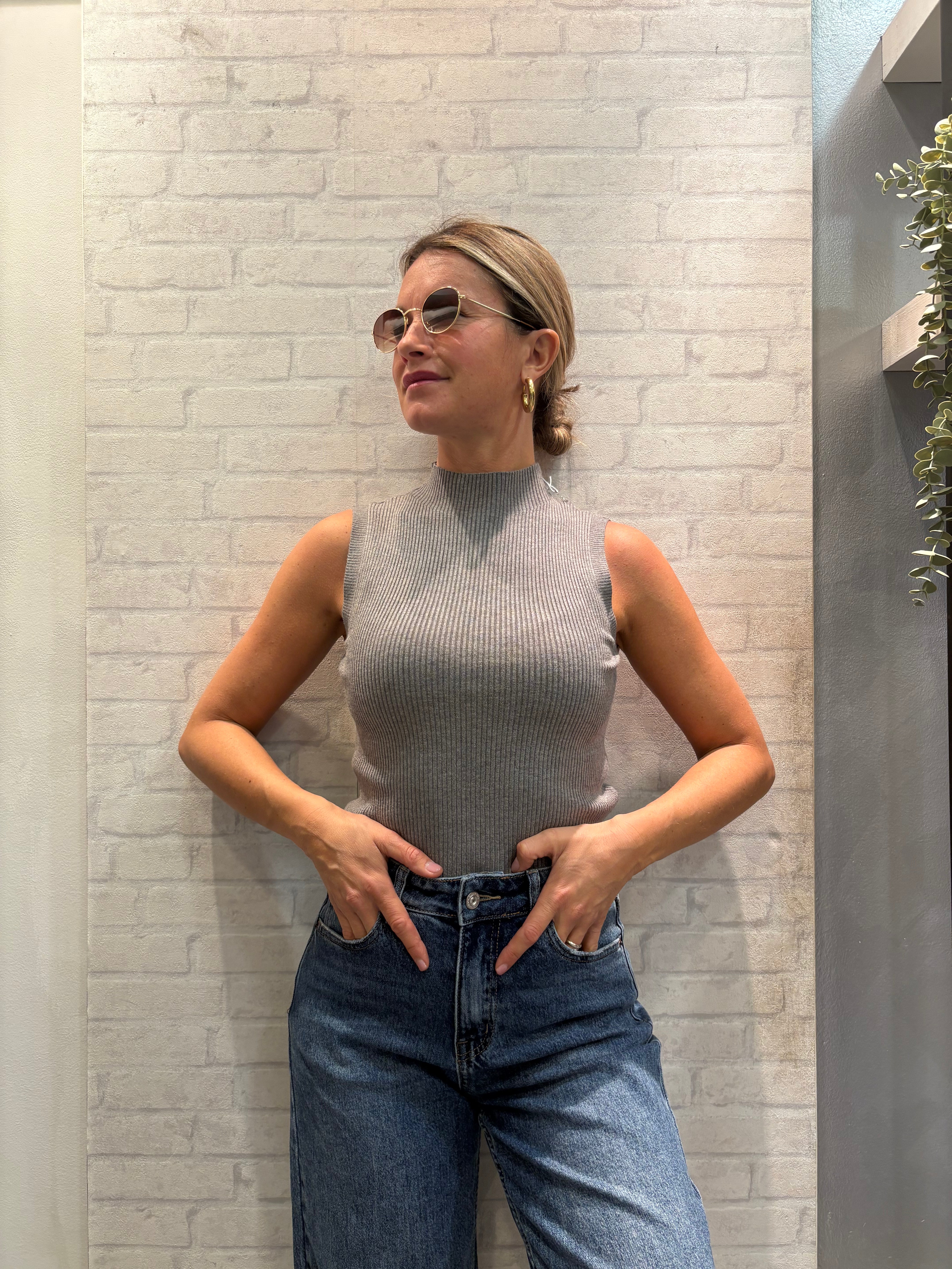 TOP NICOLETTA